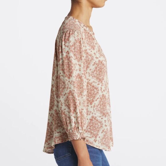 MASON & BELLE
Tierra Smocked Sleeve Top Pink Small Stitch Fix Nwt - Picture 4 of 6